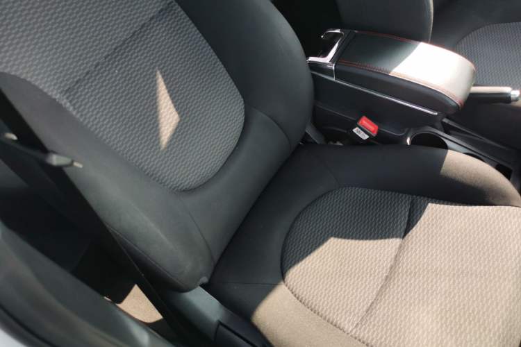 Used Hyundai Verna (older generation) 2020 1.4L Manual GL Refreshed Edition