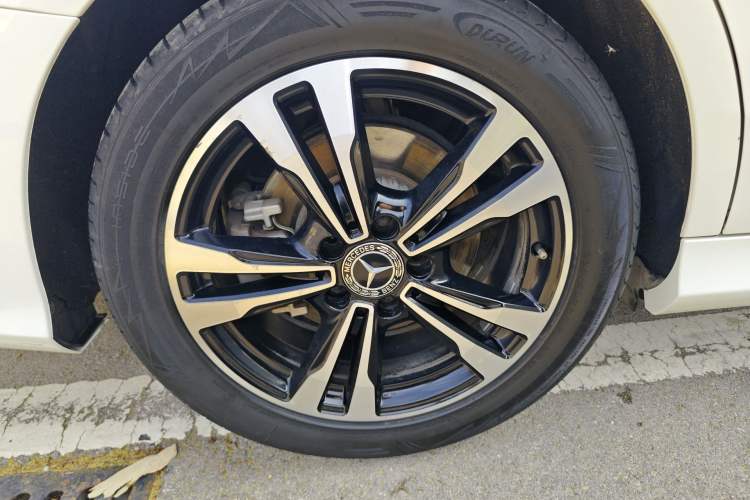 Used Mercedes-Benz C-Class 2019 C 260 Sport Edition Exterior 5