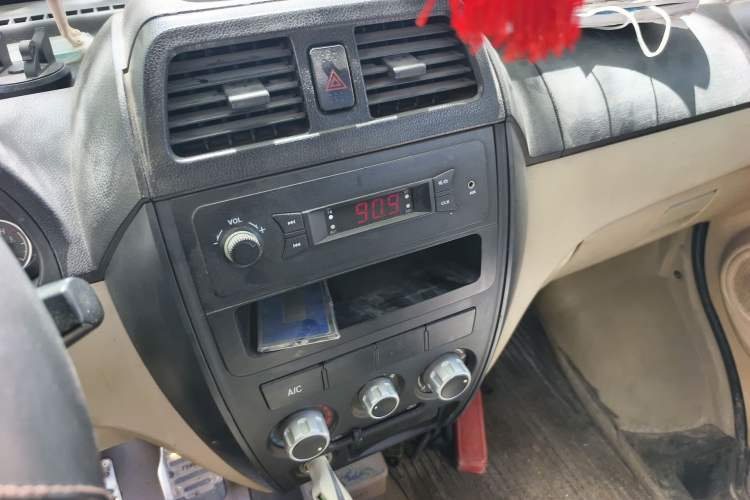 Used Dongfeng Xiaokang C36 2015 1.5L Base Version DK15-06
