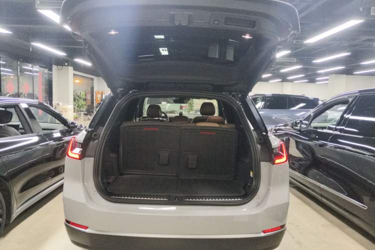 Used Nio ES8 2020 415 km Range 7-Seater Version