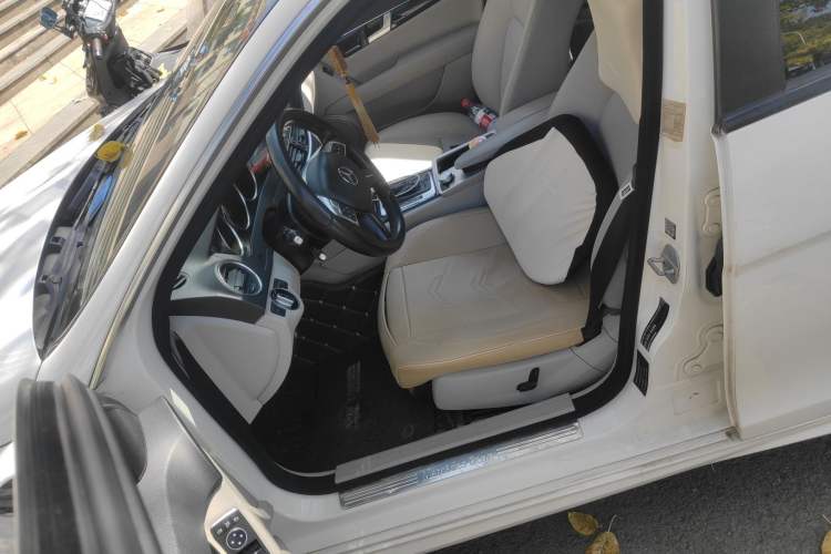 Used Mercedes-Benz C-Class 2013 C 180 Classic Grand Edition