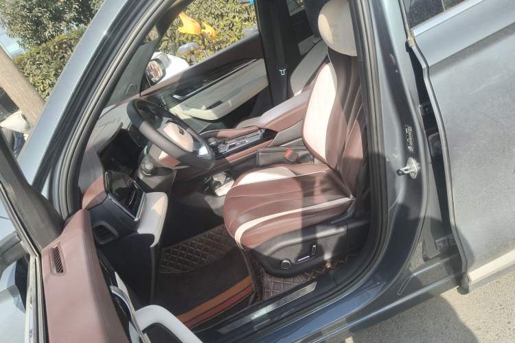 Used Geely Auto Monjaro L 2021 2.0TD DCT EVO Two-Wheel Drive Prestige Version
