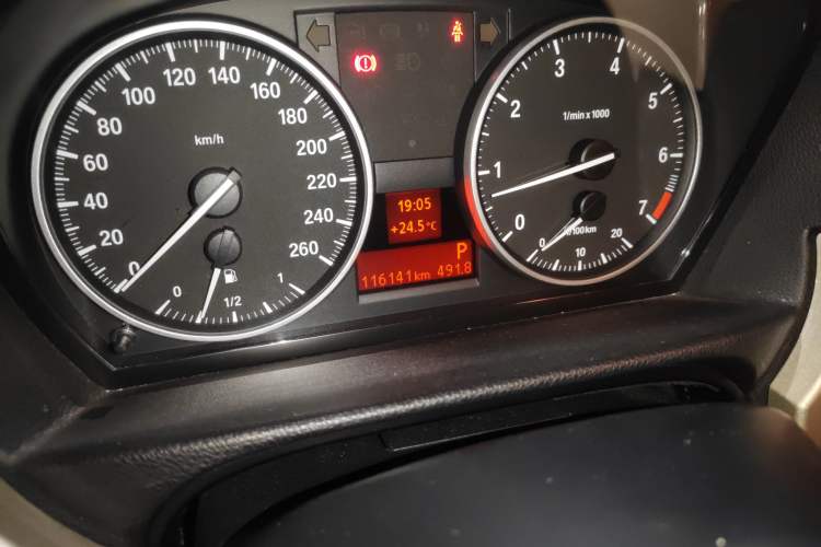 Used BMW 3 Series 2011 320i Luxury Edition