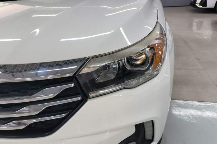 Used GAC Trumpchi GS4 2015 200T Manual Luxury Edition Left Front Headlight