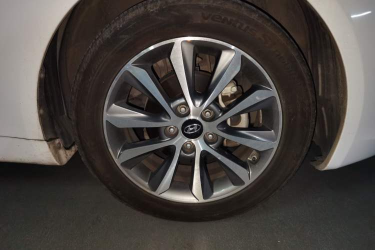 Used Hyundai Sonata 2013 2.0L Automatic Luxury Edition
