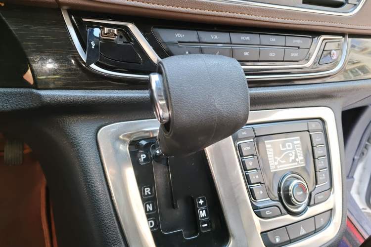 Used SAIC MAXUS G10 2018 PLUS 2.0T Automatic Luxury Executive Edition