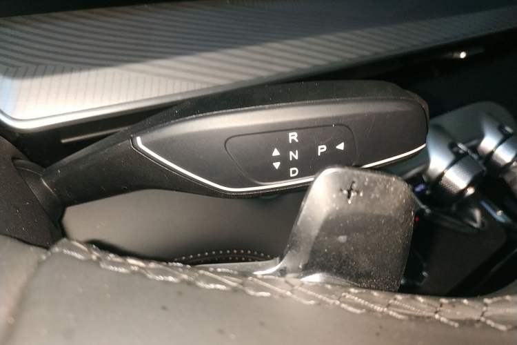 Used EXEED Lingyun 2025 300T Two-Wheel Drive Starry Edition