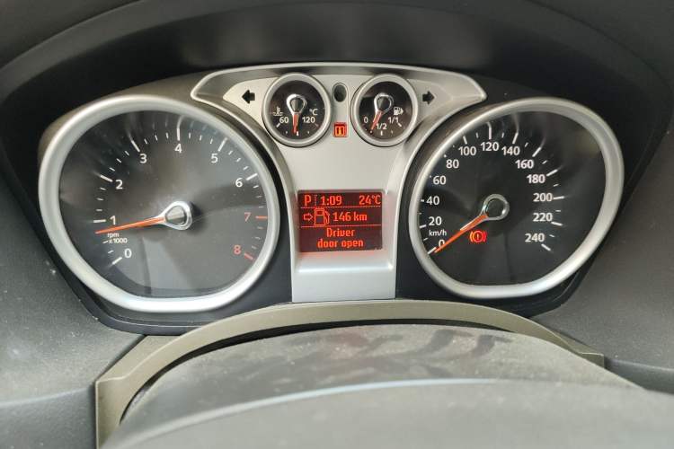 Used Ford Focus 2012 Sedan Classic 1.8L Automatic Fashion Edition
