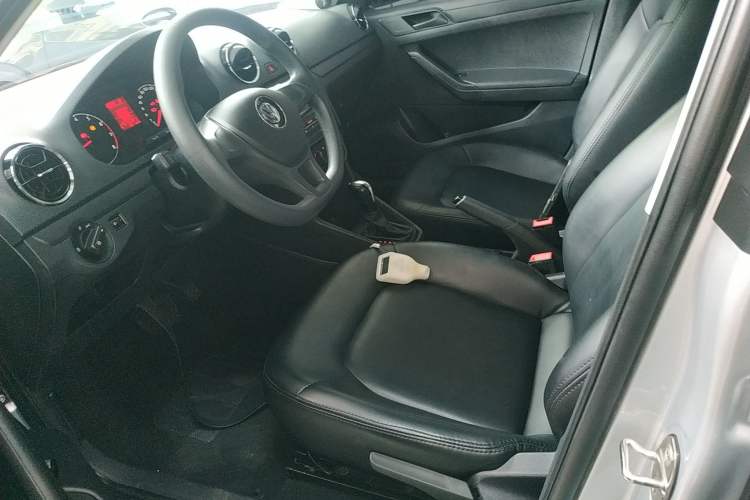 Used Volkswagen Jetta 2017 1.5L Automatic Fashion Model