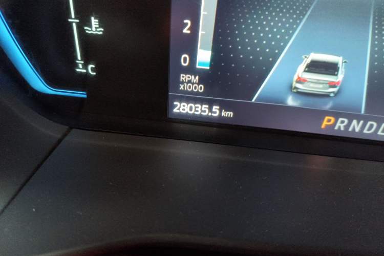 Used Ford Focus 2021 Hatchback EcoBoost 180 Automatic Titanium Edition Odometer Close Up