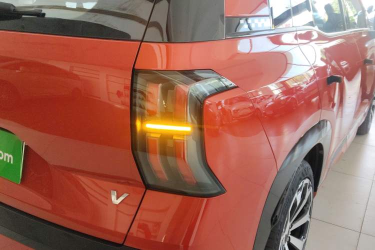 Used AION V 2024 Aion Tyrannosaurus 650 LiDAR Edition