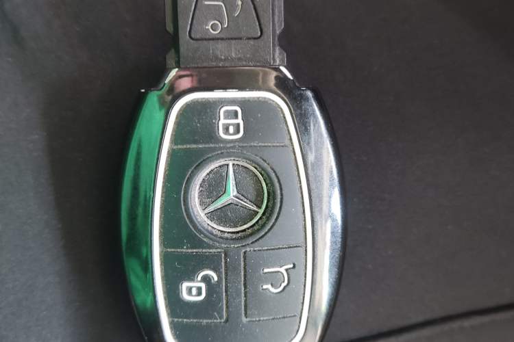 Used Mercedes-Benz V-Class 2018 V 260 Prestige Edition China VI
