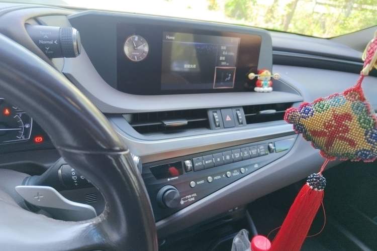 Used Lexus ES 2018 200 Excellence Edition China V Standard
