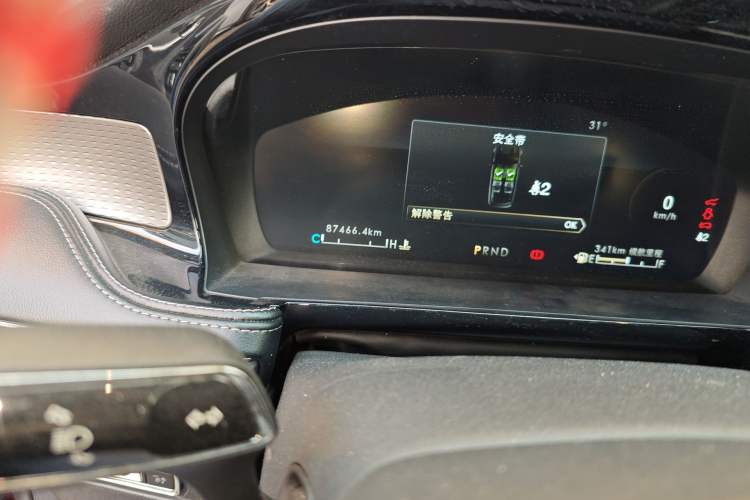 Used Lincoln Corsair 2021 2.0T Two-Wheel Drive Deluxe Edition Odometer Close Up