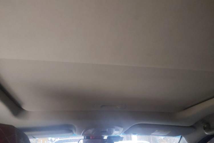 Used Baojun 730 2017 1.5T Manual Prestige Version 7 Seats Headliner