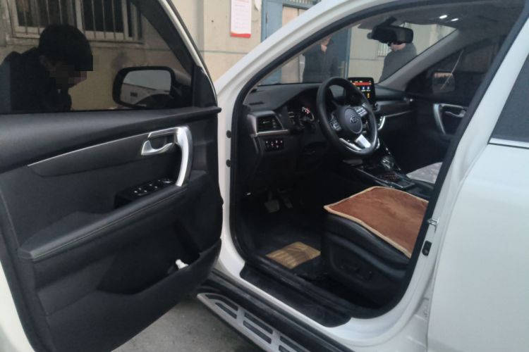 Used Kia Sportage R 2018 2.0L Automatic Smart Luxury Version China V Standard Driver Seat