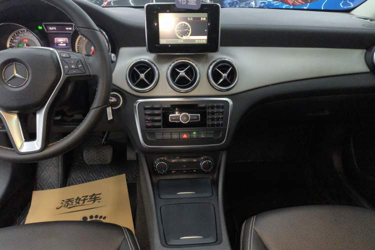 Used Mercedes-Benz GLA 2015 GLA 200 Fashion Model