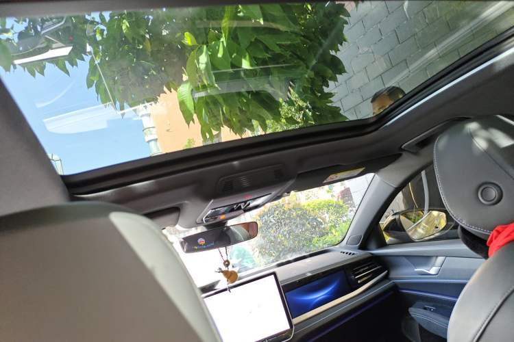 Used Volkswagen Passat 2025 Pro 380TSI Dragon Edition Headliner