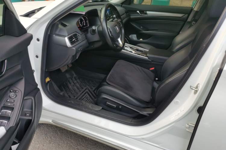 Used Honda Accord 2018 260TURBO Elite Edition China VI Driver Seat