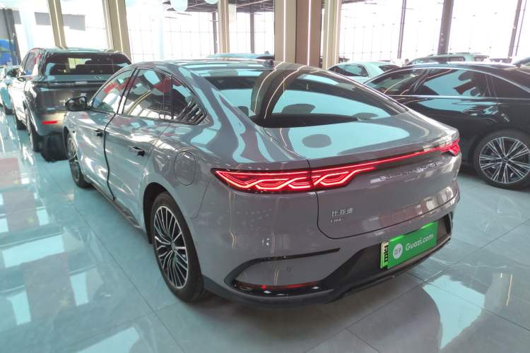 Used BYD Han 2025 DM-i Intelligent Driving Edition 125KM LiDAR Flagship Model
