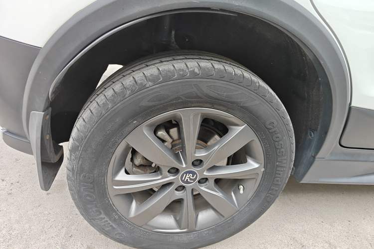 Used BYD Yuan New Energy 2019 EV535 Smart Connect Trendsetting Model Exterior 5