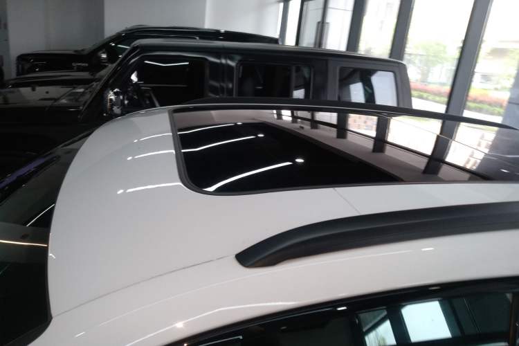 Used Audi Q5L 2024 45 TFSI Luxury Dynamic Model Roof