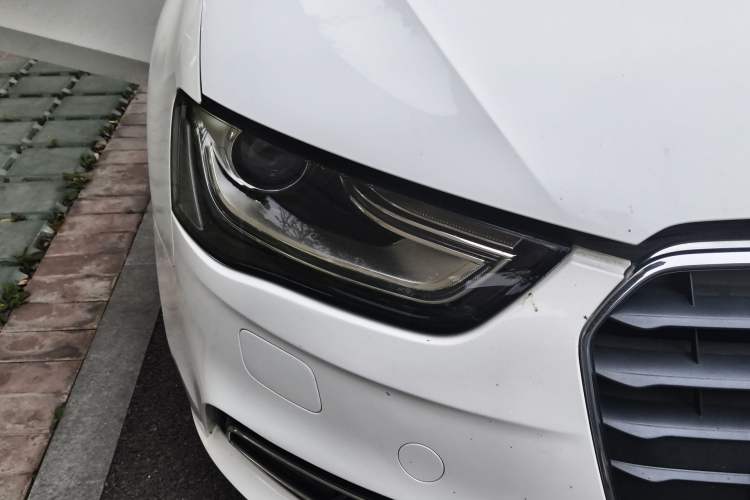 Used Audi A4L 2016 30 TFSI Collector's Edition Automatic Comfort Model
