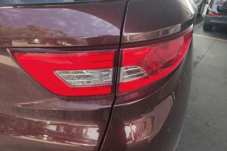 Used Soueast DX7 2017 1.5T Automatic Luxury Model
