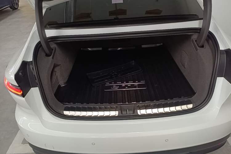 Used Nio ET7 2024 75 kWh Executive Edition
