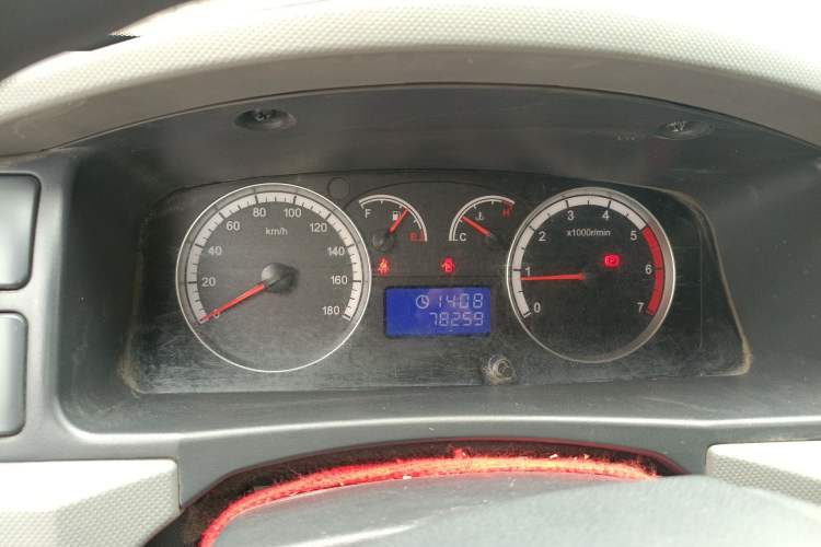 Used Foton Scenic G7 2017 2.0L Long-Wheelbase Commercial Van High Roof 2 Seats 4Q20M