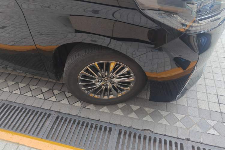 Used Toyota Alphard 2021 Dual-Engine 2.5L Luxury Edition