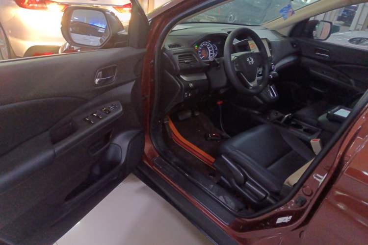 Used Honda CR-V 2016 2.0L two-wheel drive Urban Edition