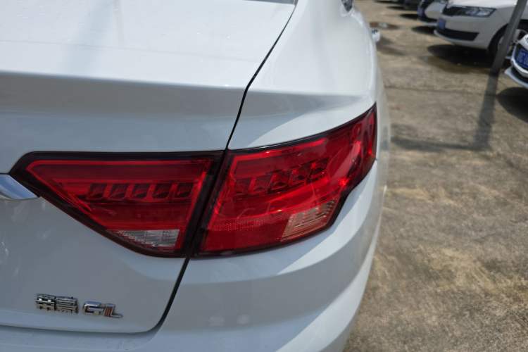 Used Geely Auto Emgrand GL 2018 1.4T DCT Prestige Smart Connectivity Version
