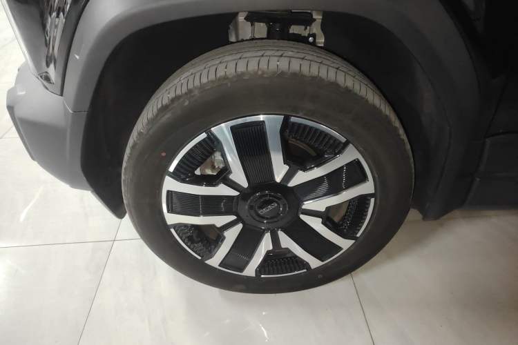 Used iCAR 03 2024 472km Four-Wheel Drive Long-Range Version Left Front Wheel Hub