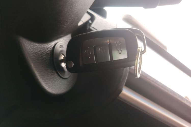 Used Geely Auto Vision X1 2017 1.3L Automatic Player Edition
