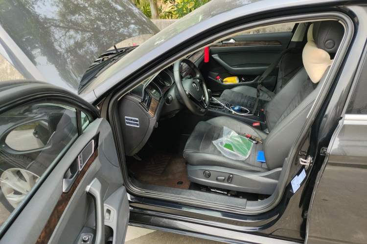 Used Volkswagen Magotan 2017 330TSI DSG Luxury Model