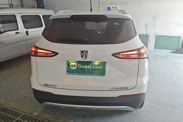 Used Baojun 510 2017 1.5L manual Comfort trim