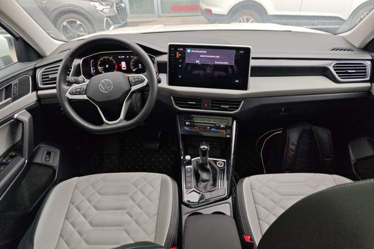 Used Volkswagen Tayron 2023 280TSI Two-Wheel-Drive Luxury Plus Advanced Version
