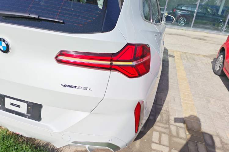 Used BMW X3 2025 xDrive25L Luxury Package
