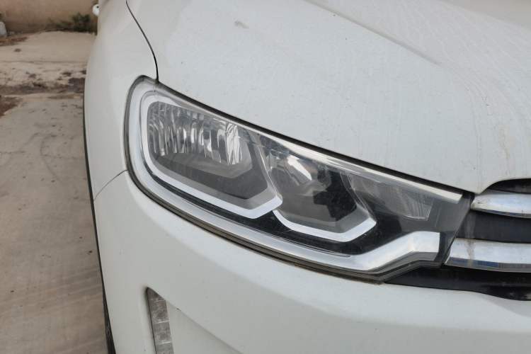 Used Citroen C3-XR 2015 1.6L Manual Pioneer Model Right Front Headlight