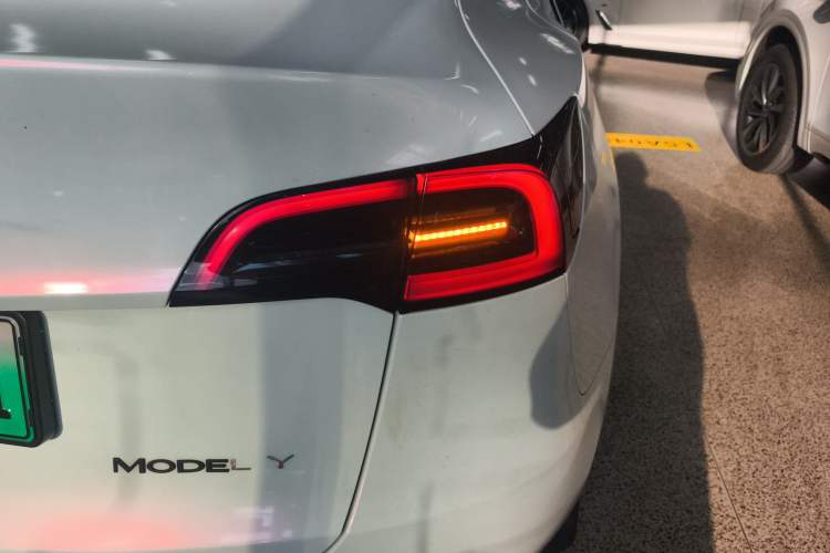 Used Tesla Model Y 2022 Revised Version Rear-Wheel Drive Exterior 3