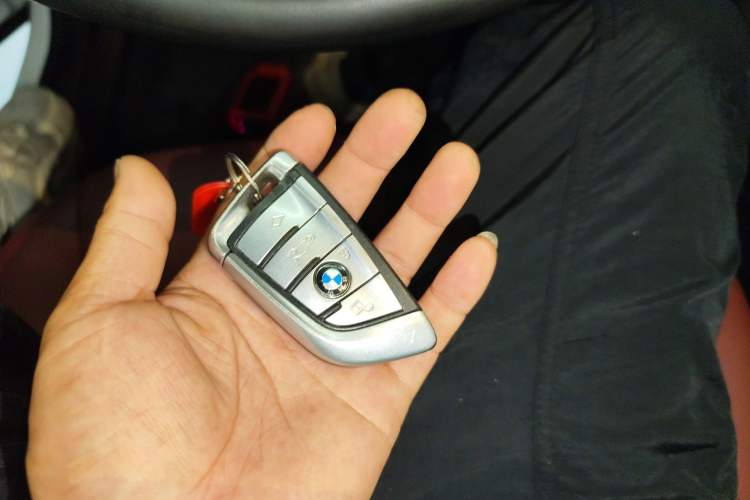 Used BMW 5 Series 2019 530Li Leading Model M Sport Package Interior 1