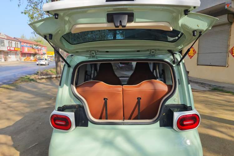 Used Wuling Hongguang MINIEV 2024 3rd Generation 215km Youth Edition Trunk