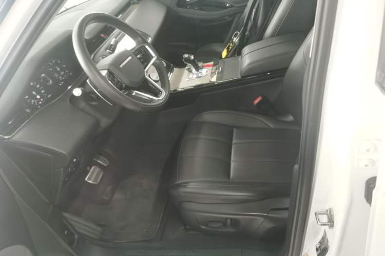 Used Land Rover Range Evoque 2021 Range Rover Velar 249 PS R-Dynamic S Performance Edition Left Front Seat