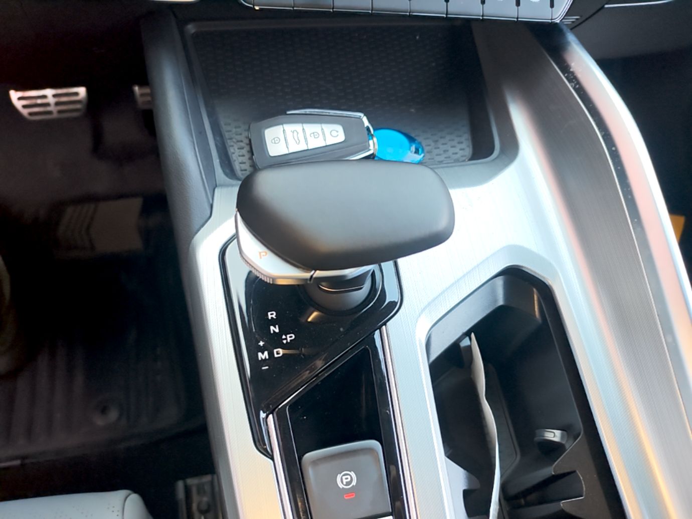 Geely Auto Preface 2023 2.0TD Prestige Version — снимка 16