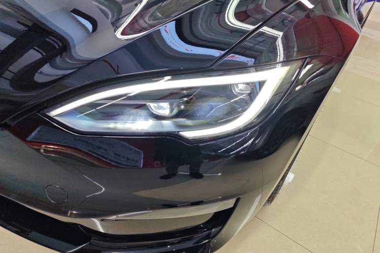 Used Tesla Model S 2023 Three-Motor All-Wheel-Drive Plaid Version
