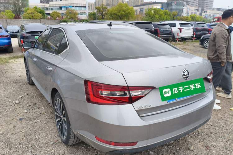 Used Skoda Superb 2016 TSI330 DSG Smart Drive Edition Rear Left 45 Deg