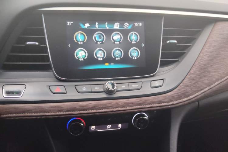 Used Buick GL6 2019 18T 6-Seater Connected Luxury Version China VI Standard
