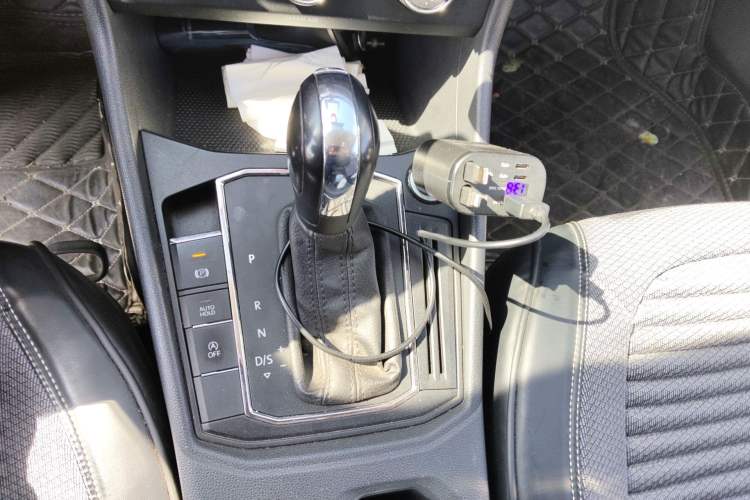 Used Volkswagen Lavida 2019 1.5L Automatic Vision Edition China VI Standard Gear Lever