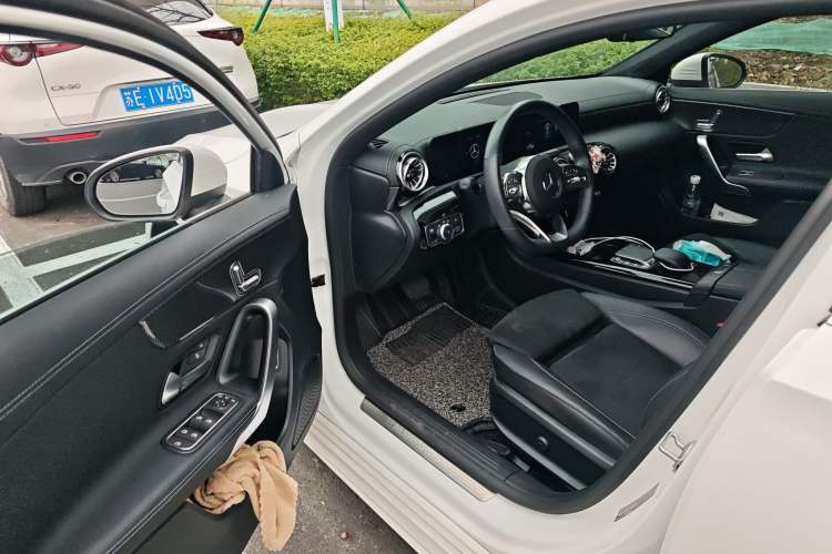 Used Mercedes-Benz A-Class 2021 A 200 L Sport Sedan Fashion Model